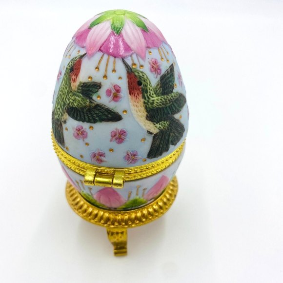 Vintage Porcelain Egg Hummingbird Club Floral Trinket Box w/ Gold Colored Stand - Picture 4 of 9